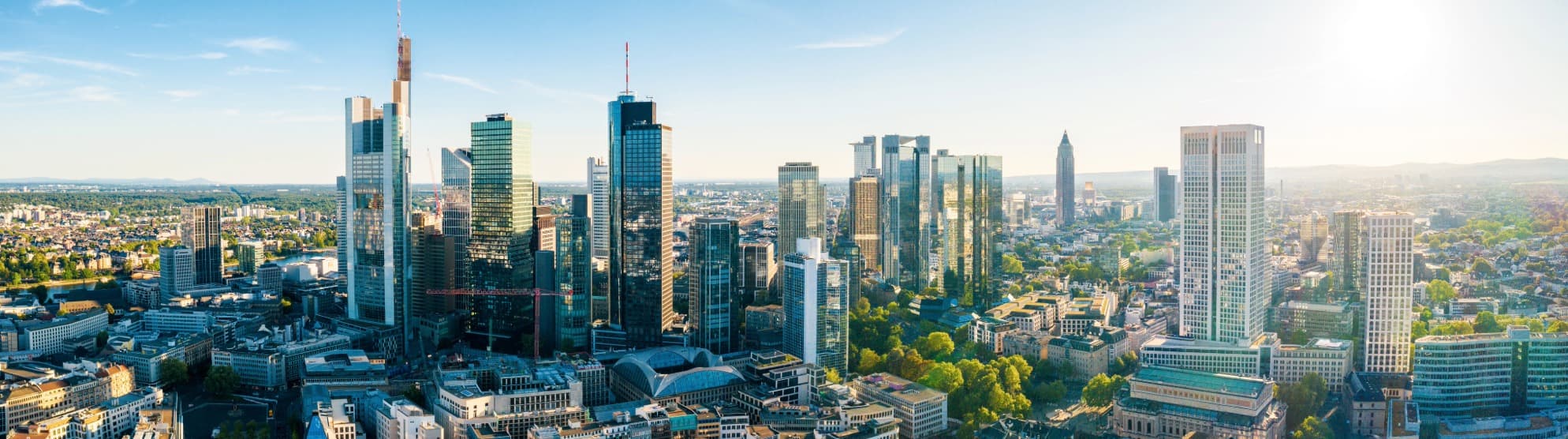 Panoramablick auf Frankfurt am Main – Symbolbild für Ihren Umzug von Berlin nach Frankfurt.