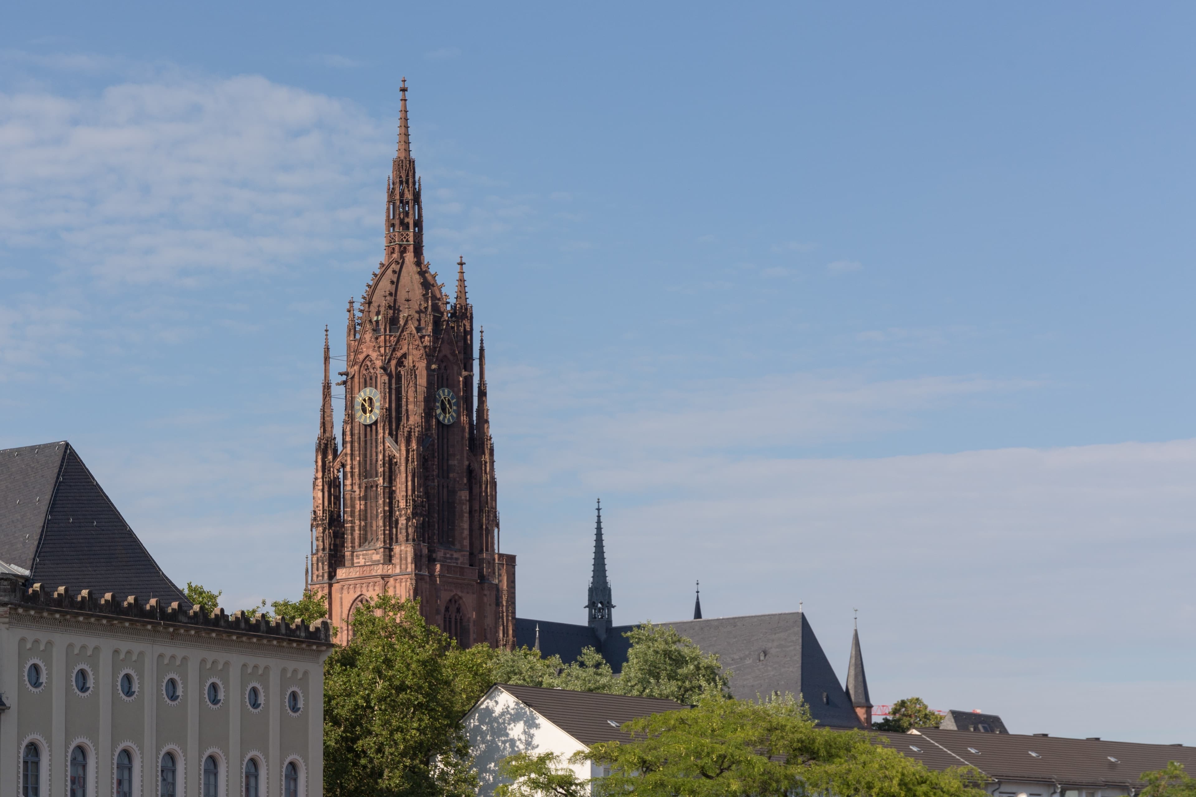 Umzugsunternehmen Frankfurt: Kaiserdom St. Bartholomäus