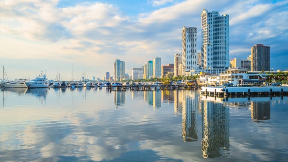 Emigrate to the Philippines: Economics